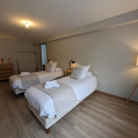 Maison De Ville Situee A 8 Kms Du Mont St Michel Pontorson Bagian luar foto