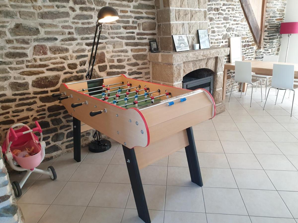 Maison De Ville Situee A 8 Kms Du Mont St Michel Pontorson Bagian luar foto